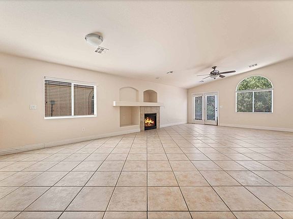 3rd image of 4372 Valley Quail Way