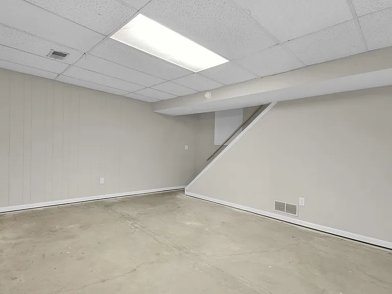 8008-8010 Smoky Row Rd #8008 — Photo 15