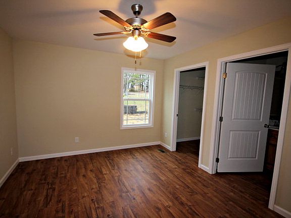 3rd image of 130 E High St