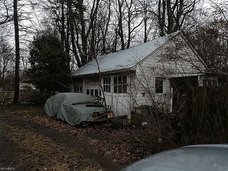 2nd image of 18609 Royalton Rd