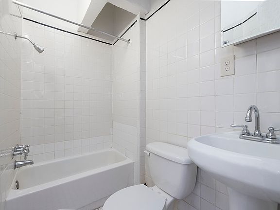 5th image of 365 W 120th St #Penthouse N