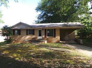 102 N Poplar Springs Dr, Gaffney, SC 29341