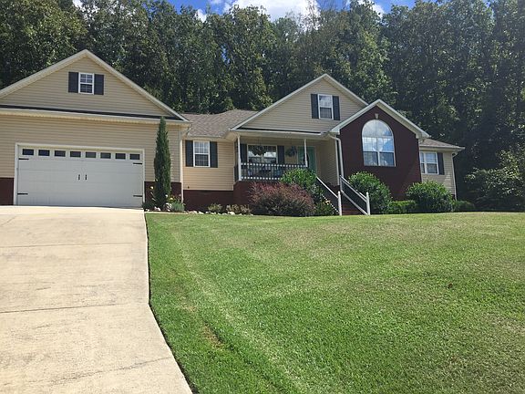 2nd image of 155 Carriage Dr