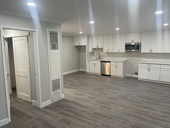 5th image of 491 Courtland Dr APT 4