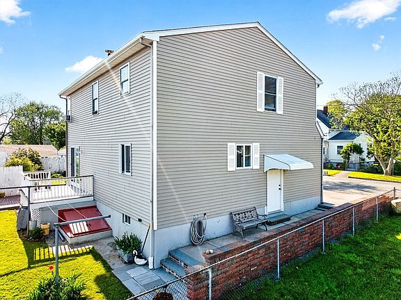 4th image of 56 Schofield St