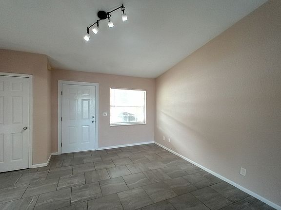 4th image of 104 Berger Ct
