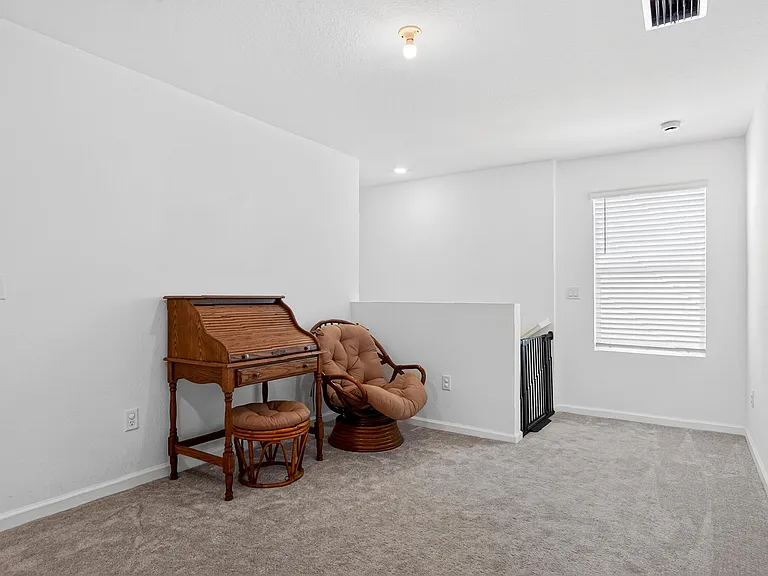 760 Carlyle Way — Photo 30