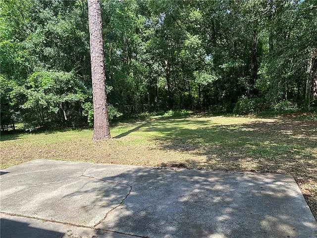 4 bed, 2.0 bath, 1900 sqft, $2,000 — Photo 4