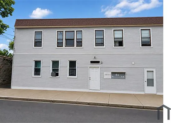 185 Cowles St #2 — Photo 7