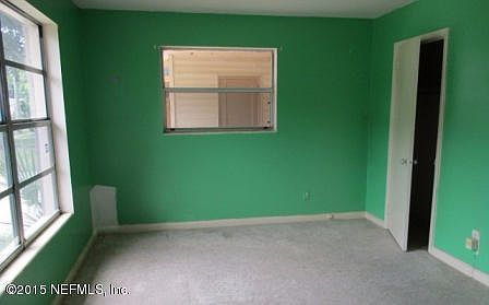 4th image of 2922 Wycombe Dr W