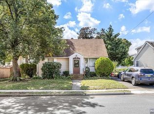 467 Burgess Dr, Saddle Brook, NJ 07663