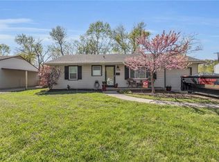 7206 Reeds Rd, Overland Park, KS 66204