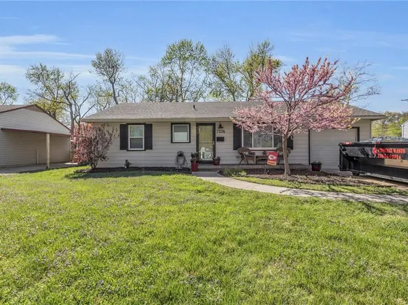 7206 Reeds Rd, Overland Park, KS 66204