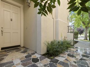 820 Corriente Point Dr, Redwood City, CA 94065