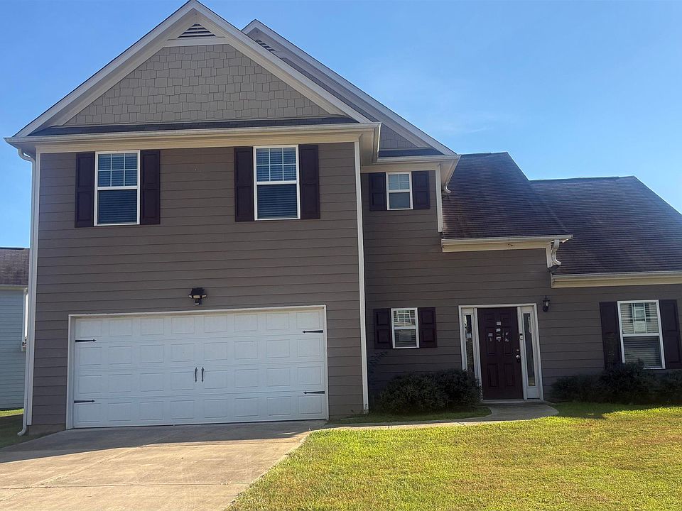 1st image of 685 Clover Cir
