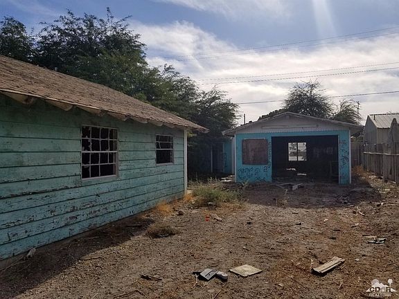 3rd image of 245 Coachella Ave