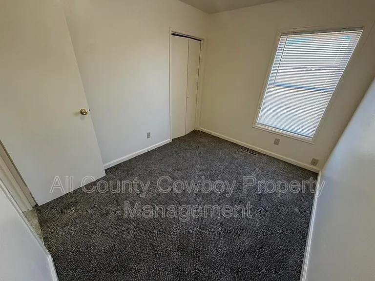 212 Norma Ct — Photo 7