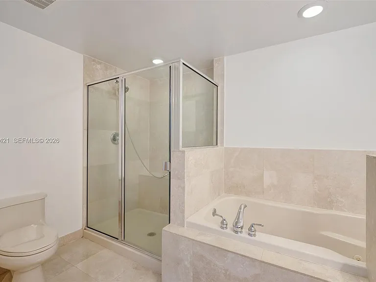101 Sidonia Ave #404 — Photo 28