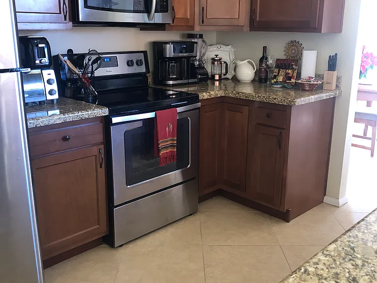 385 W Rio Altar — Photo 12
