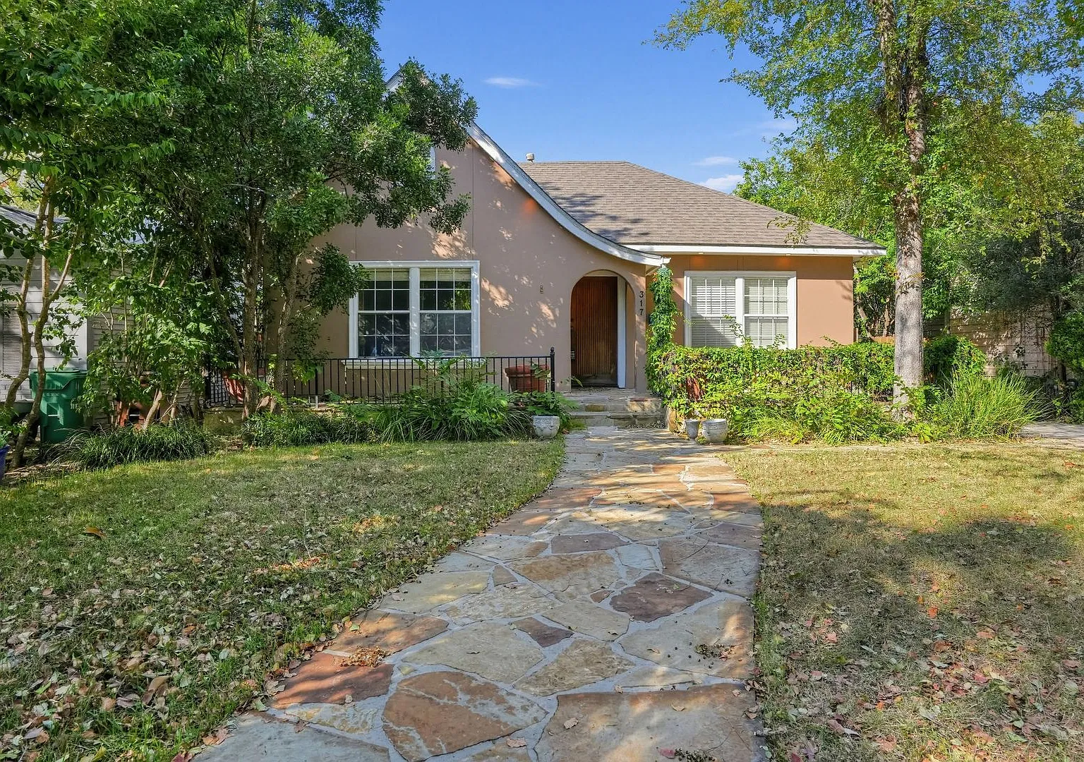 Beautifully Maintained 4-Bedroom Home | Brand-New Deck, Spacious Backyard & Covered Parking! — Photo 1