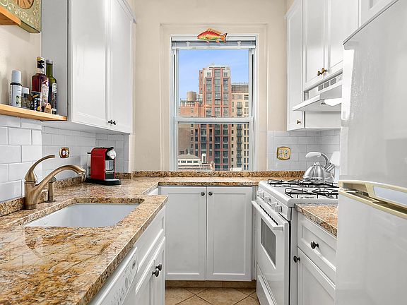 4th image of 336 W End Ave APT 9D