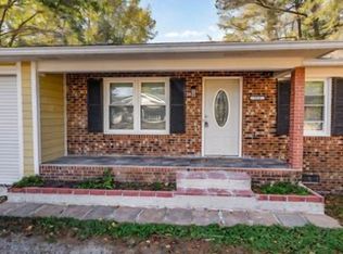 513 W 1st St, Kenly, NC 27542