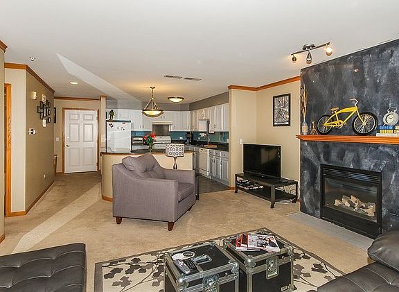 5th image of 17 E Hattendorf Ave Unit 503