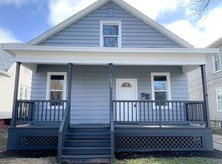 1033 Villa St, Racine, WI 53403