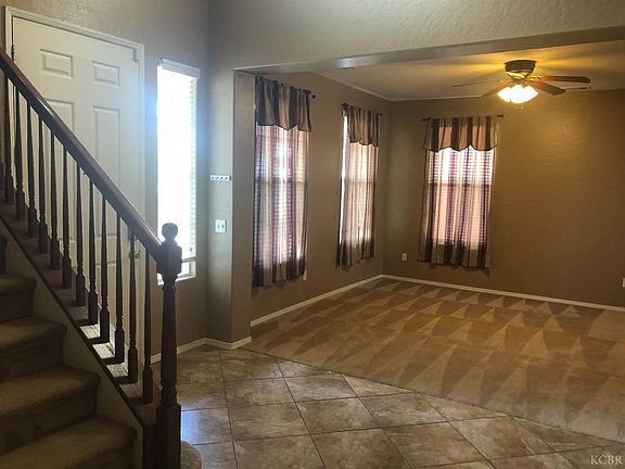 2nd image of 1346 Vineyard Pl