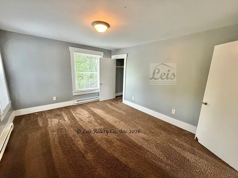 300 E Orchard St — Photo 9