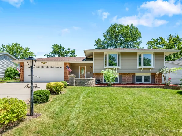 4145 Winston Dr, Hoffman Estates, IL 60192