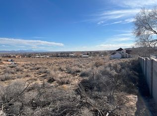 5708 Rio Arriba Rd NE, Rio Rancho, NM 87144