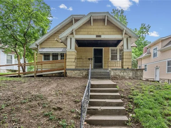 4219 Terrace St, Kansas City, MO 64111