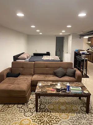 Rented by Bouklis Group | media 2