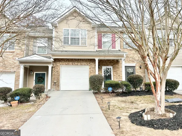 5130 Lincoln Dr, Fairburn, GA 30213