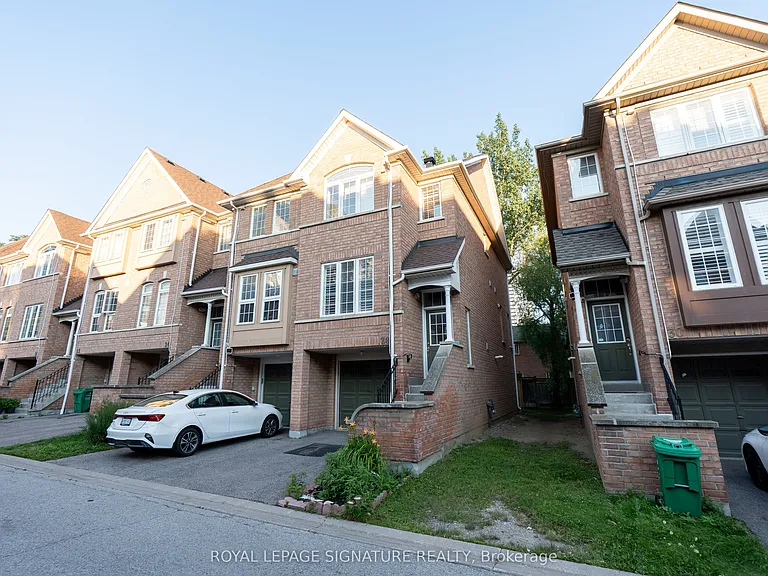 50 Strathaven Dr #28 — Photo 2