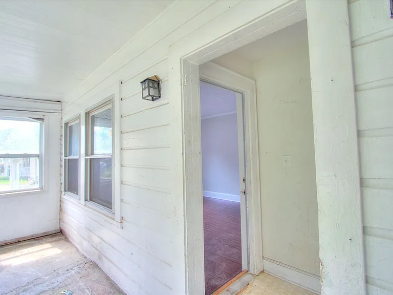 1011 E Ellerbee St #A — Photo 11