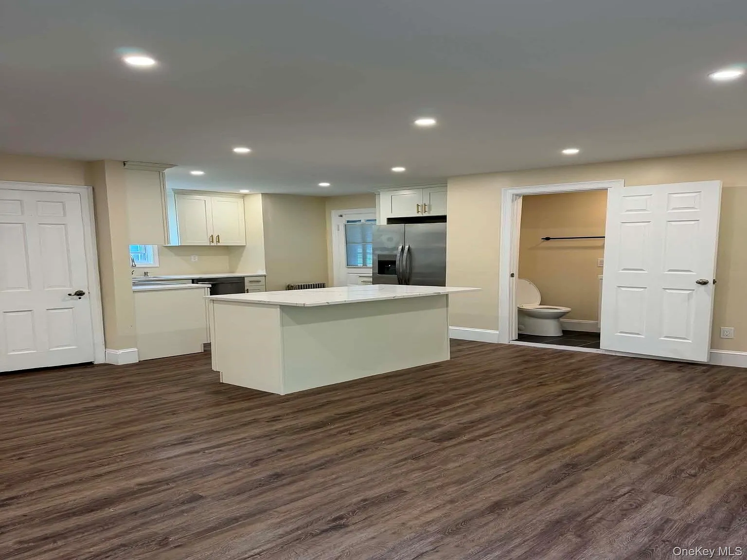 4 bed, 1818 sqft, $3,900 — Photo 4