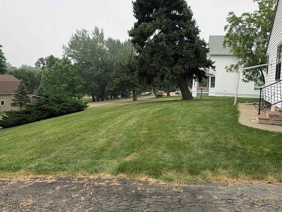 301 Alene Ave N, Wessington Springs, SD 57382 Zillow