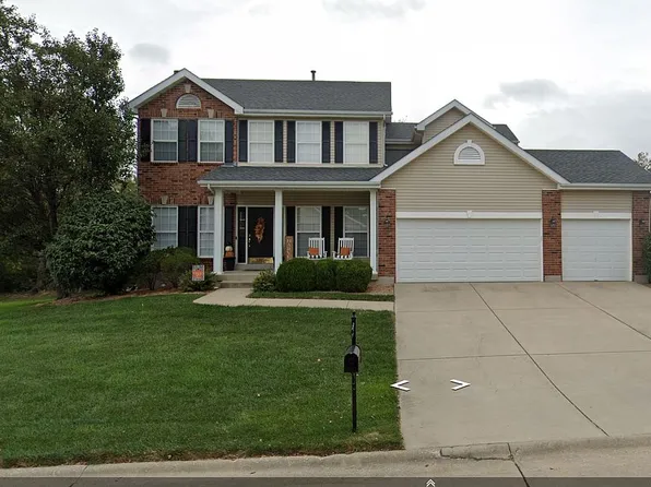 2728 Fairway Dr, Belleville, IL 62220