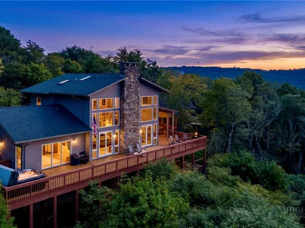 200 Summit Road, Beech Mountain, NC 28604