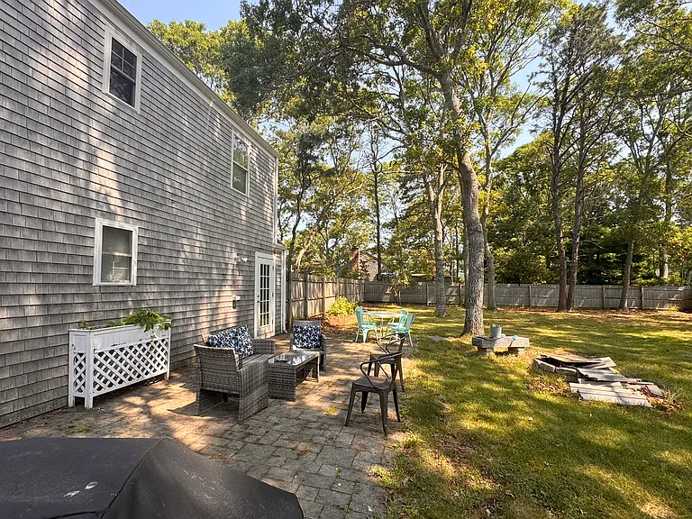 180 Kompass Dr — Photo 12