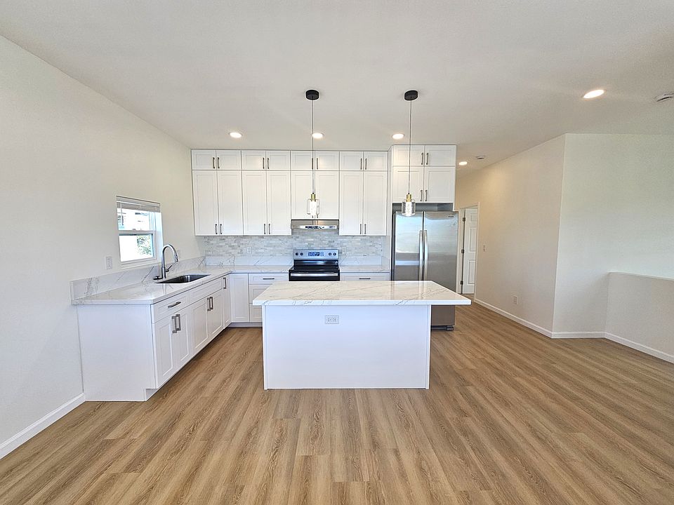 1st image of 532 Kunawai Ln #1