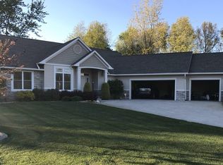 13919 Ranier Dr, Middlebury, IN 46540