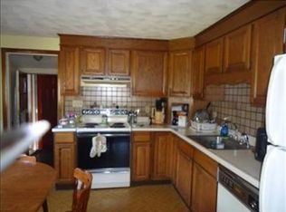 8 Woodside Ter, Woburn, MA 01801