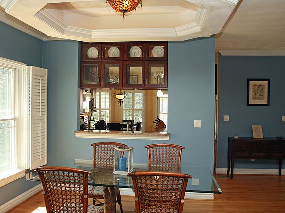 5th image of 3166 Shore Dr