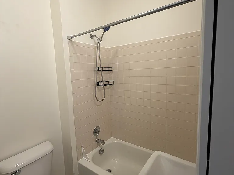 153 Allen St — Photo 34