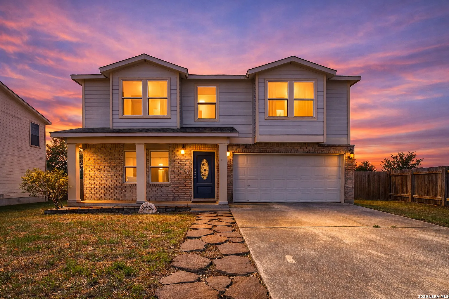5 bed, 2.5 bath, 3660 sqft, $2,200 — Photo 1
