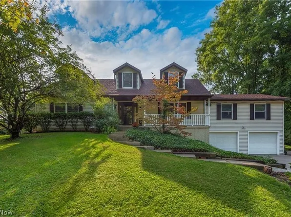 8396 Fair Rd, Strongsville, OH 44149