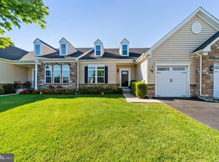 123 Shire Dr, Norristown, PA 19403